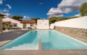 3 Bedroom Stunning Home In Chiclana De La Fronter